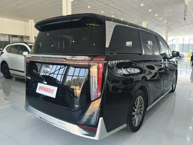 GAC Trumpchi M8 — Фото автомобиля 4