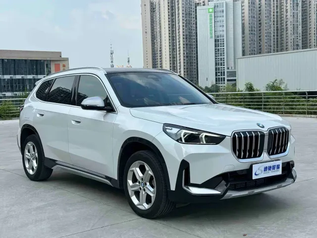 BMW X1 — Фото автомобиля 3