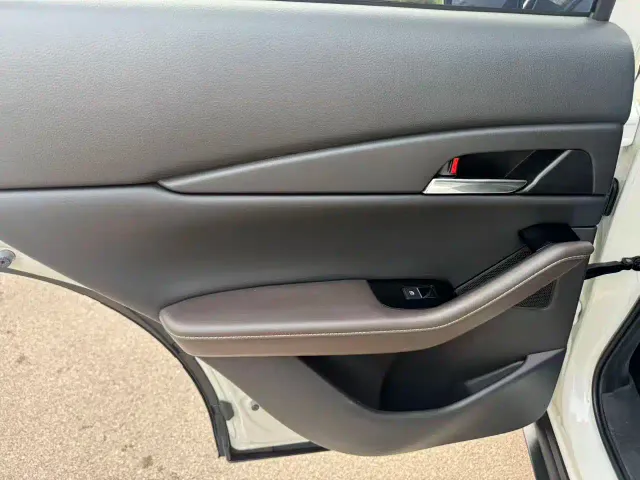 Mazda CX-30 — Фото автомобиля 6