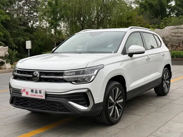 Фотография автомобиля — Volkswagen Tharu