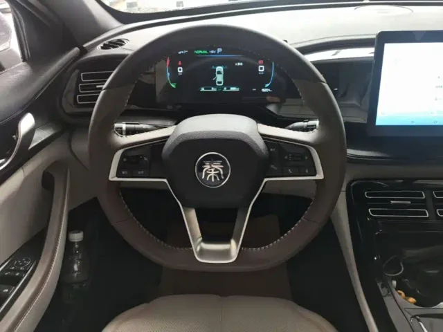 BYD Qin PLUS — Фото автомобиля 10