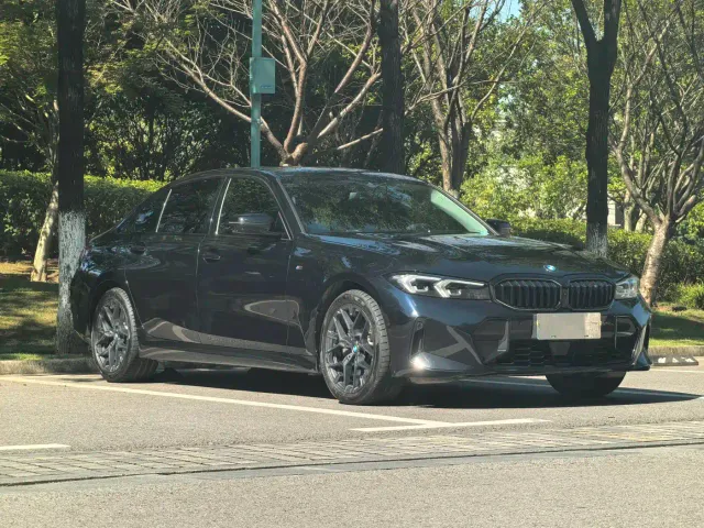BMW 3 Series — Фото автомобиля 3