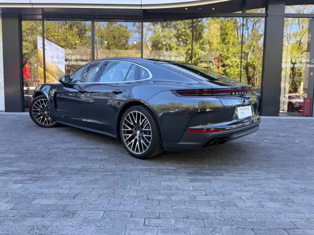 Porsche Panamera — Фото автомобиля 5