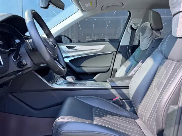Audi A6L — Фото автомобиля 9