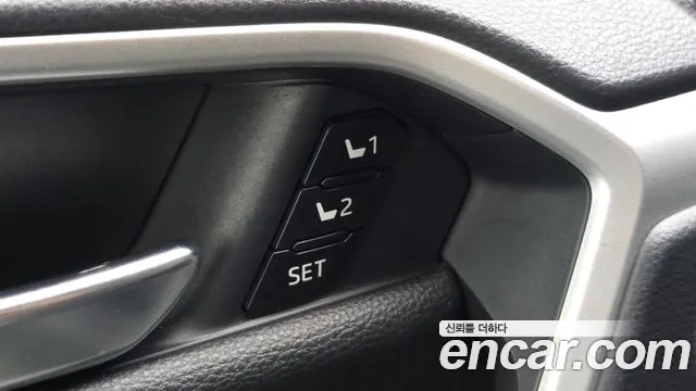 Toyota RAV4 — Фото автомобиля 14