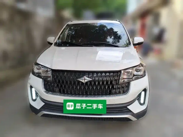 BAIC Ruixiang X3 — Фото автомобиля 2