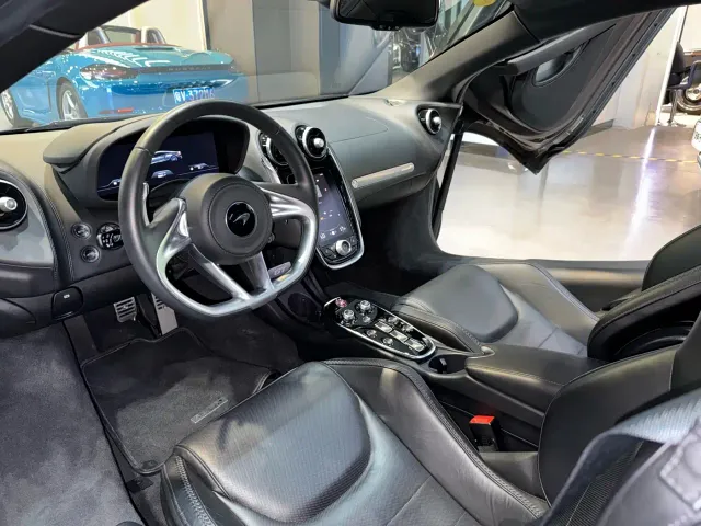 McLaren GT — Фото автомобиля 15