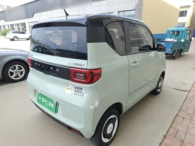 Wuling Hongguang Mini EV — Фото автомобиля 6