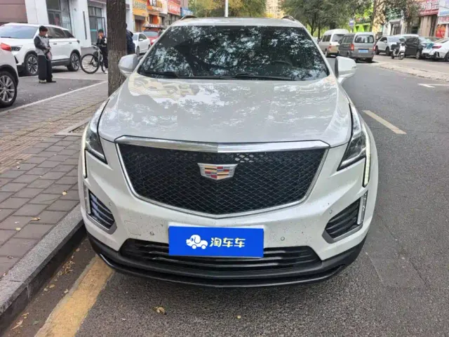 Cadillac XT5 — Фото автомобиля 2