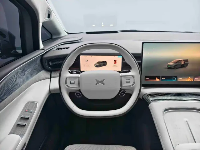 Xpeng X9 — Фото автомобиля 20