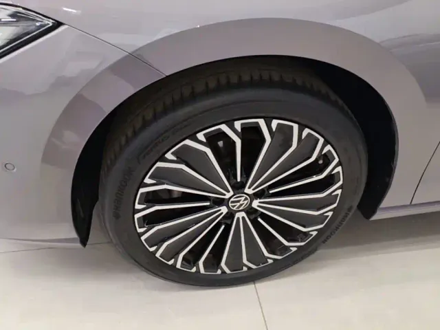 Volkswagen Passat — Фото автомобиля 22