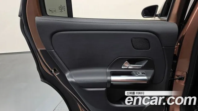 Mercedes-Benz EQA — Фото автомобиля 23