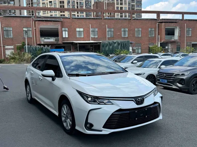 Toyota Corolla — Фото автомобиля 3