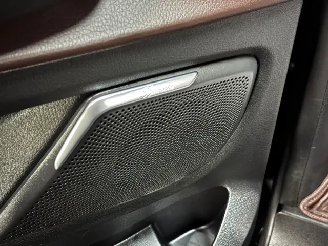 Mercedes-Benz V-Class — Фото автомобиля 6