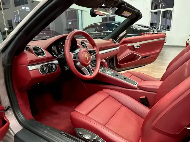 Porsche 718 — Фото автомобиля 7