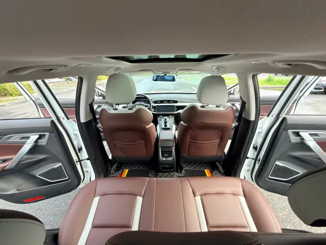 Geely Boyue — Фото автомобиля 12