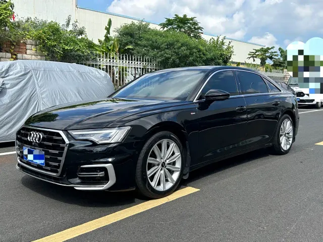 Фотография автомобиля — Audi A6L