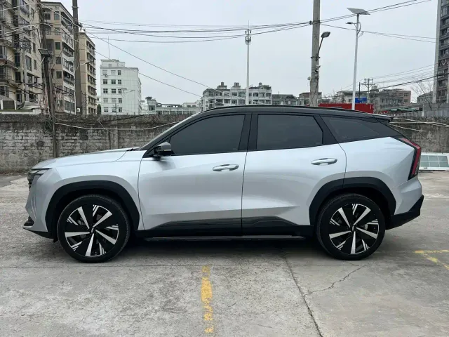 Geely Boyue L — Фото автомобиля 4