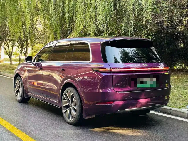 Li Auto L9 — Фото автомобиля 6