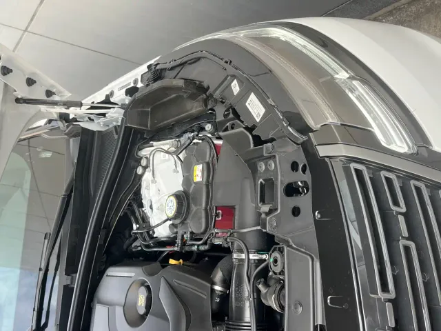 Land Rover Range Rover Velar — Фото автомобиля 16