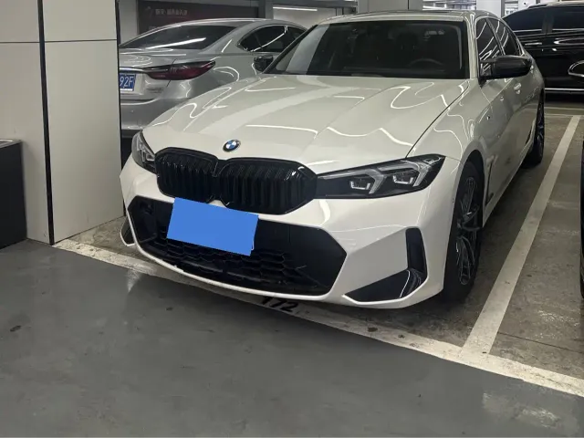 Фотография автомобиля — BMW 3 Series