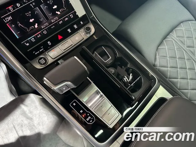 Audi Q8 50 TDI quattro Premium — Фото автомобиля 7