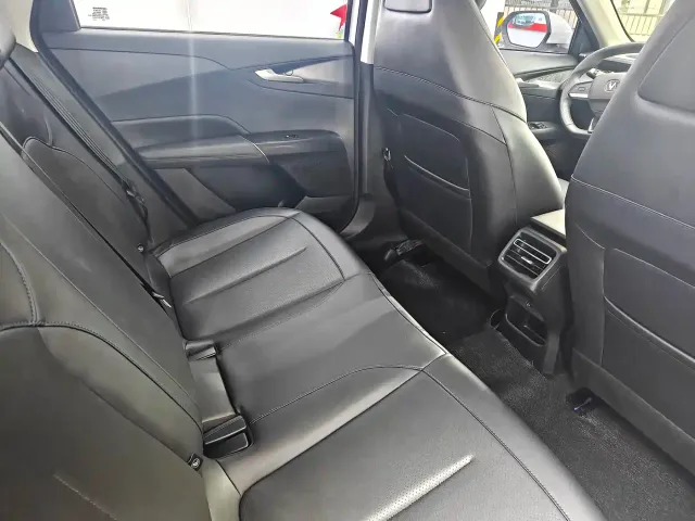 Changan Eado — Фото автомобиля 10