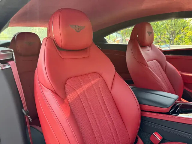 Bentley Continental — Фото автомобиля 16