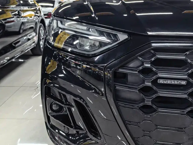 Audi Q5L — Фото автомобиля 13