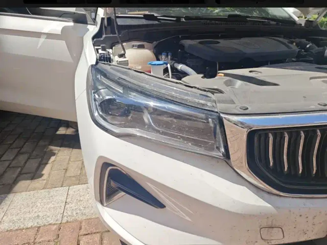 Geely Emgrand — Фото автомобиля 24