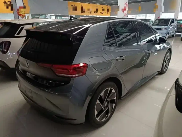Volkswagen ID.3 — Фото автомобиля 6
