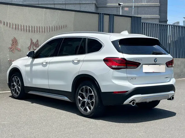 BMW X1 — Фото автомобиля 6
