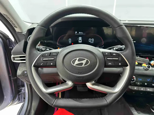 Hyundai Elantra — Фото автомобиля 14