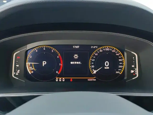 Volkswagen Passat — Фото автомобиля 14