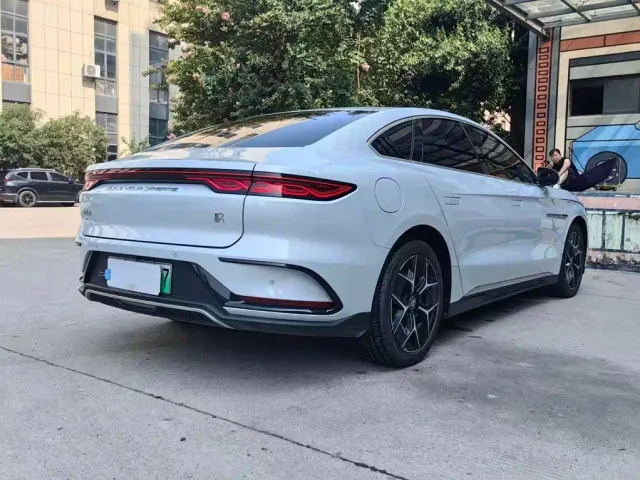 BYD Han — Фото автомобиля 17
