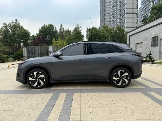 Arcfox Alpha T5 — Фото автомобиля 16