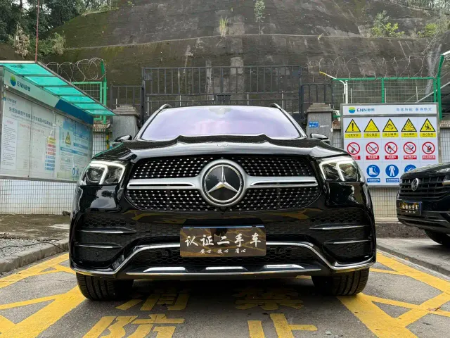 Mercedes-Benz GLE-Class — Фото автомобиля 4