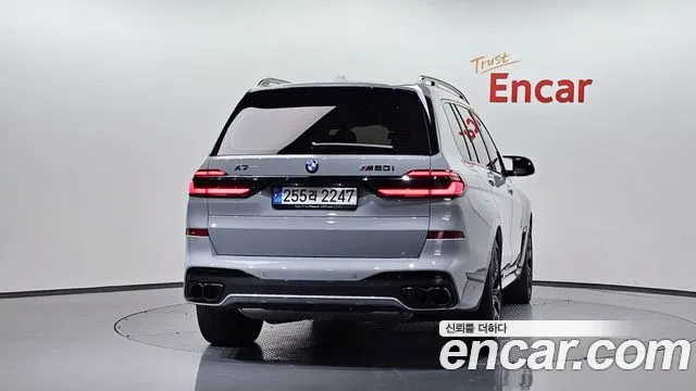 BMW X7 — Фото автомобиля 3