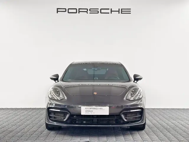 Porsche Panamera — Фото автомобиля 2