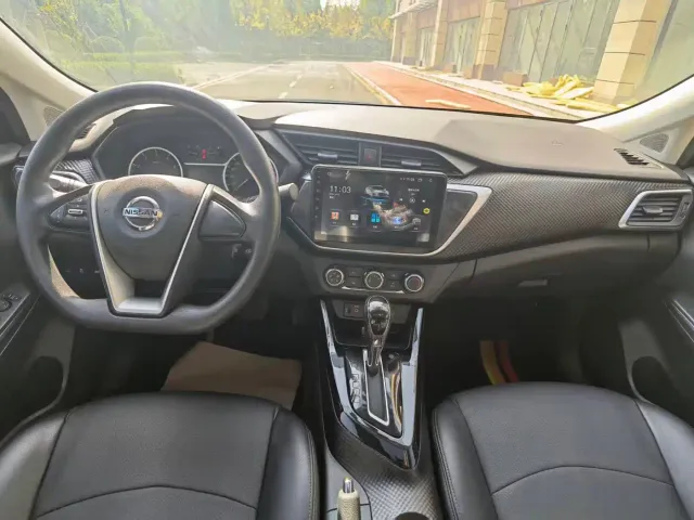 Nissan Bluebird — Фото автомобиля 14
