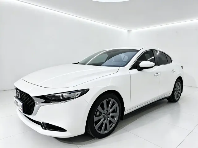 Фотография автомобиля — Mazda Axela