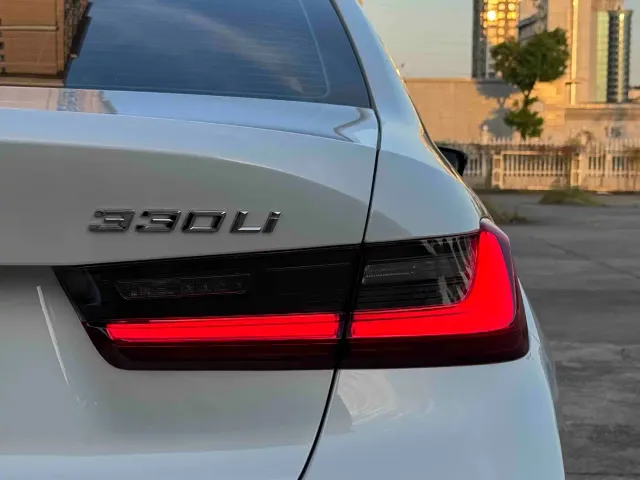 BMW 3 Series — Фото автомобиля 16