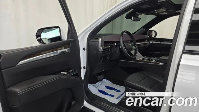 Cadillac Escalade Generation 5 — Фото автомобиля 10
