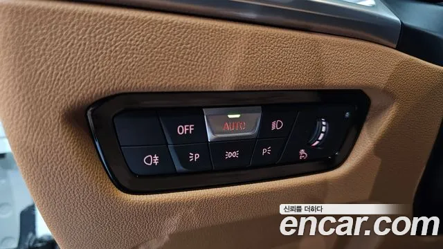 BMW 3-Series 3 серия (G20) 320i M Sport — Фото автомобиля 25