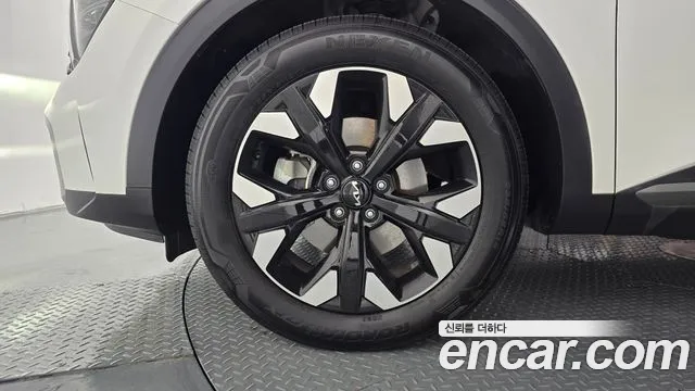 Kia Sportage Sportage 5-е поколение Бензин 1.6 турбо 2WD — Фото автомобиля 4