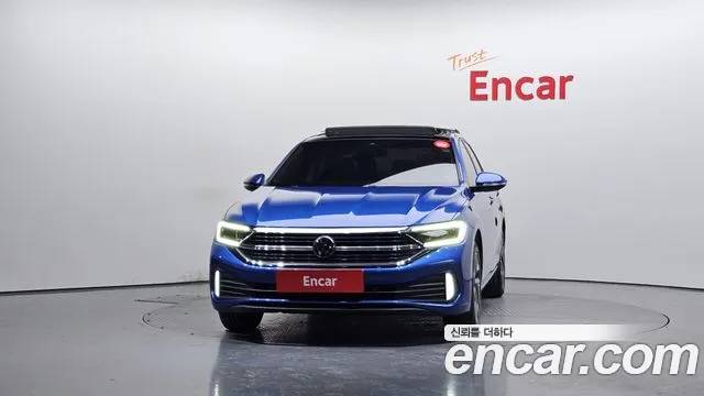 Volkswagen Jetta — Фото автомобиля 3