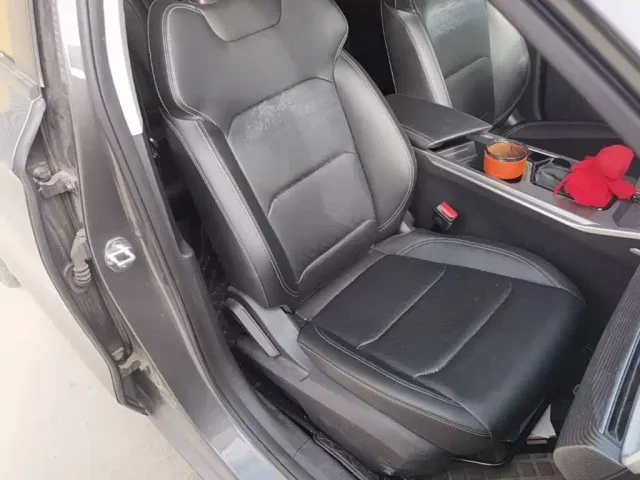 Geely Emgrand — Фото автомобиля 24