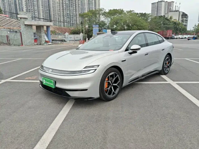 Фотография автомобиля — Changan Qiyuan A06