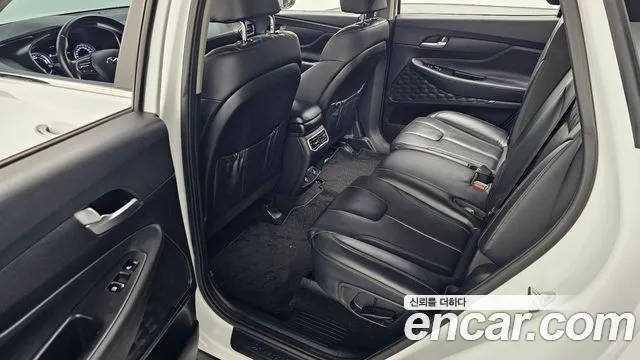 Hyundai Santa Fe — Фото автомобиля 18