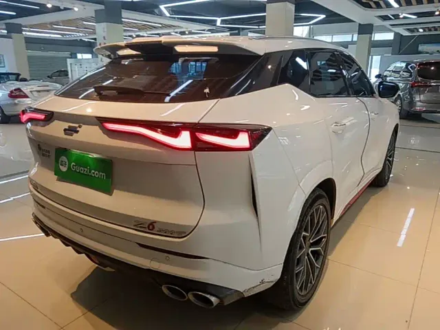 Changan Z6 — Фото автомобиля 6